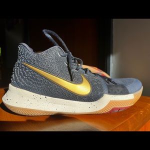 Men’s size 9.5 Nike Kyrie 3 (2017)